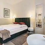 Oda ve Kahvaltı Wilda 3*