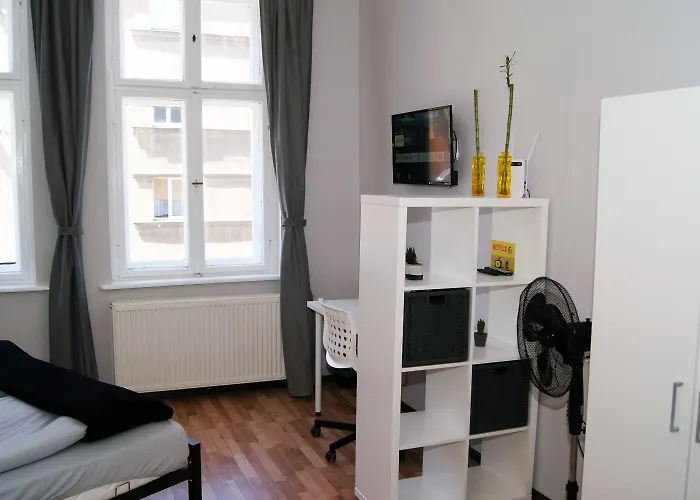 Wilda Nocleg ze śniadaniem 3*